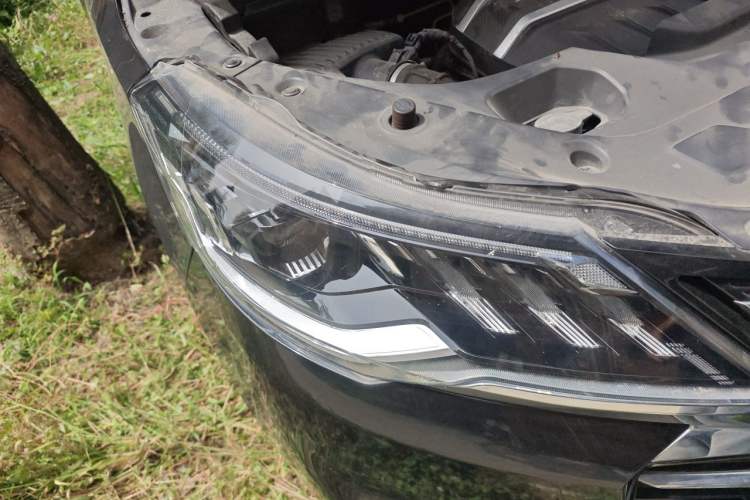 Used SAIC MAXUS G50 2020 1.5T Automatic Luxury Edition Right Front Headlight