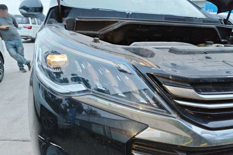 Used SAIC MAXUS G50 2020 1.5T Automatic Luxury Edition Right Front Headlight