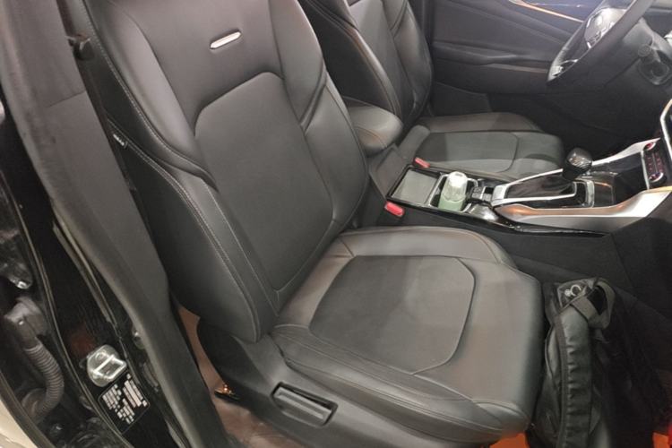 Used SAIC MAXUS G50 2020 1.5T Automatic Elite Edition Right Front Seat