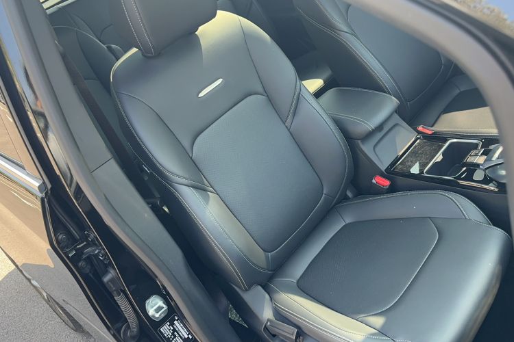 Used SAIC MAXUS G50 2020 1.5T Automatic Luxury Edition Right Front Seat