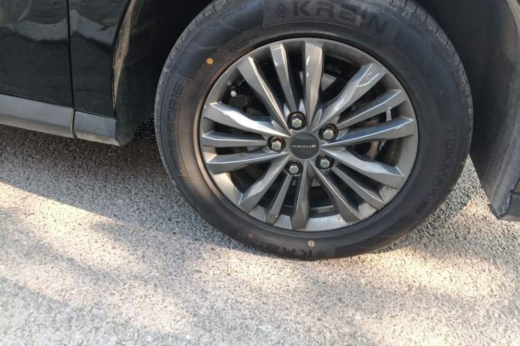 Used SAIC MAXUS G50 2020 1.5T Automatic Elite Edition Right Front Wheel Hub