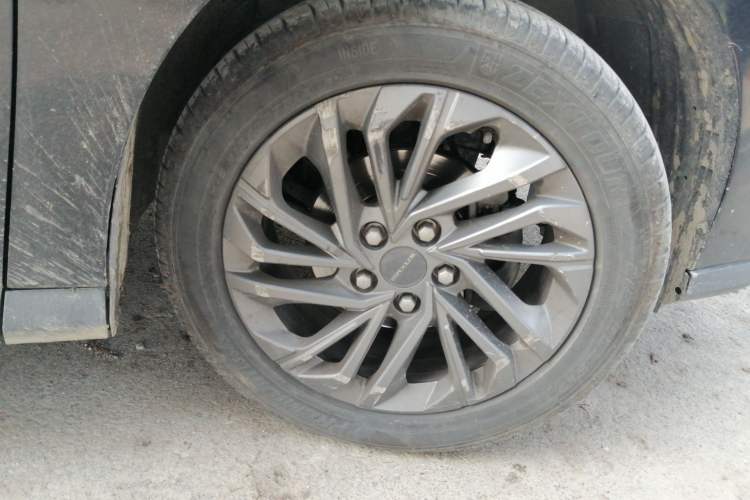 Used SAIC MAXUS G50 2020 1.5T Automatic Luxury Edition Right Front Wheel Hub