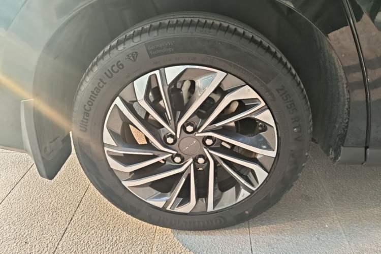 Used SAIC MAXUS G50 2020 1.5T Automatic Luxury Edition Right Rear Wheel Hub