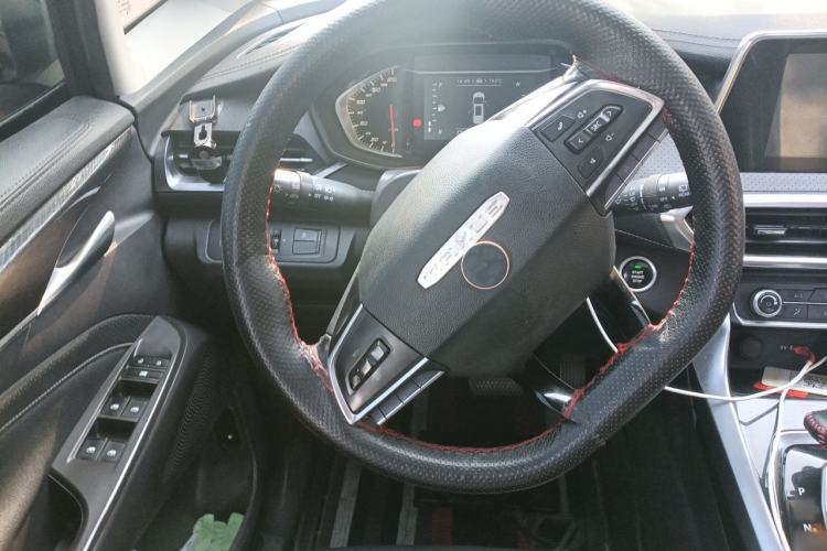 Used SAIC MAXUS G50 2020 1.5T Automatic Elite Edition Steering Wheel