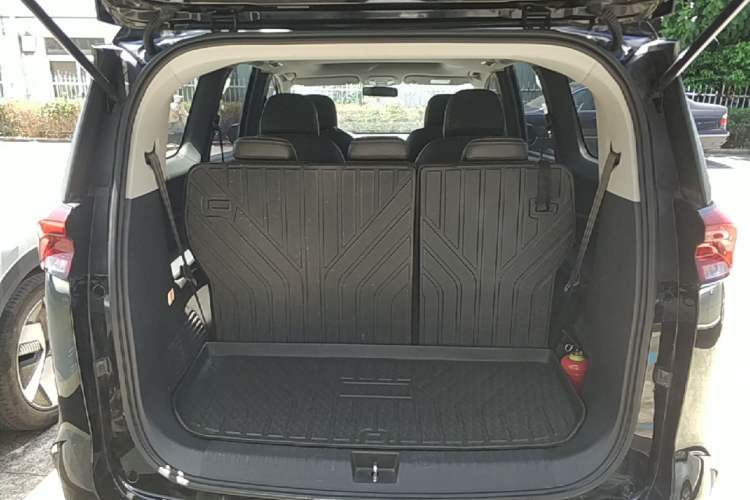 Used SAIC MAXUS G50 2020 1.5T Automatic Elite Edition Trunk