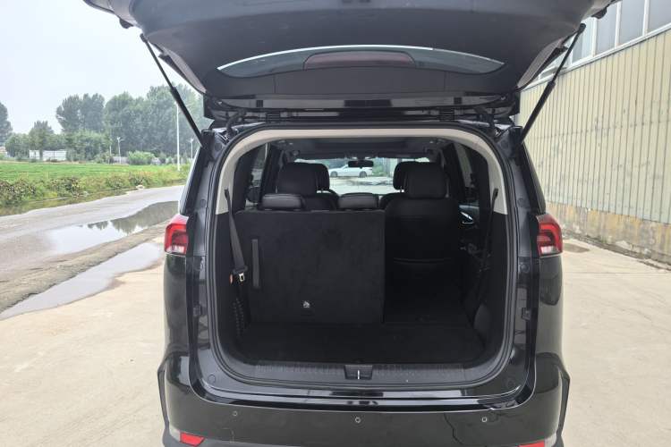 Used SAIC MAXUS G50 2020 1.5T Automatic Luxury Edition Trunk
