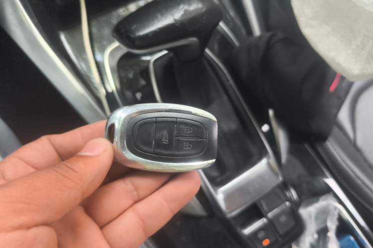 Used SAIC MAXUS G50 2020 1.5T Automatic Luxury Edition Vehicle Key
