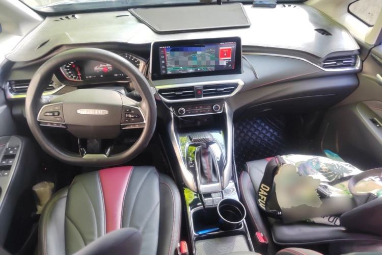 Used SAIC MAXUS G50 2020 1.5T Automatic Luxury Edition Center Console