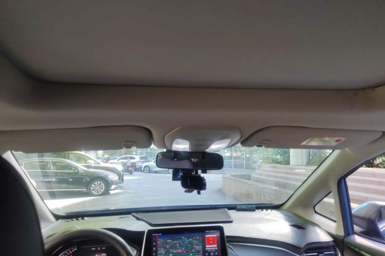 Used SAIC MAXUS G50 2020 1.5T Automatic Luxury Edition Headliner