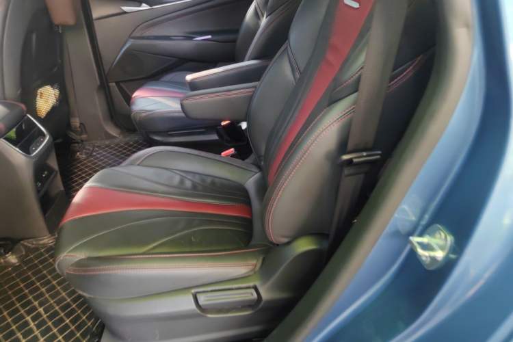 Used SAIC MAXUS G50 2020 1.5T Automatic Luxury Edition Left Rear Seat