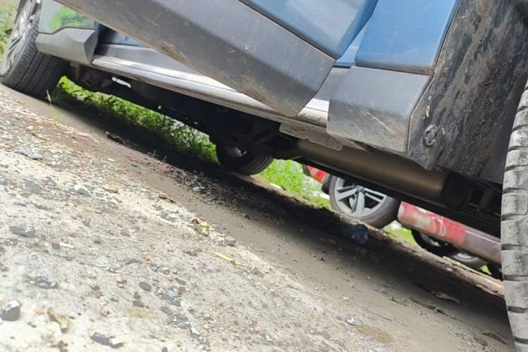 Used SAIC MAXUS G50 2020 1.5T Automatic Luxury Edition Right Side Sill