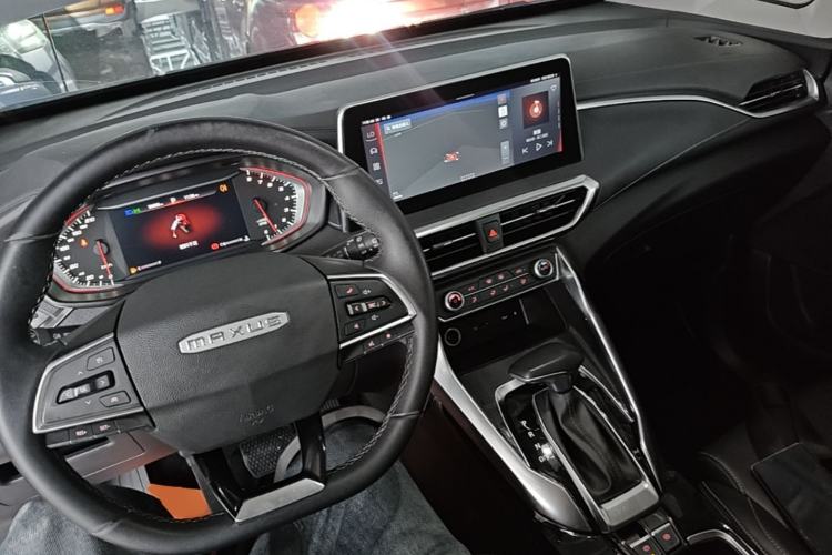 Used SAIC MAXUS G50 2020 1.5T Automatic Luxury Edition Center Console