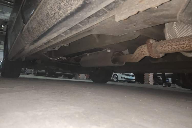 Used SAIC MAXUS G50 2020 1.5T Automatic Elite Edition Chassis Rear Left
