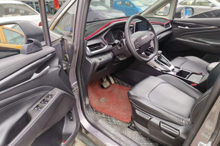 Used SAIC MAXUS G50 2020 1.5T Automatic Elite Edition Driver Seat