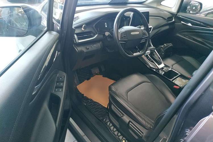 Used SAIC MAXUS G50 2020 1.5T Automatic Elite Edition Driver Seat
