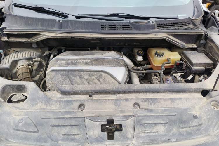 Used SAIC MAXUS G50 2020 1.5T Automatic Elite Edition Engine Bay