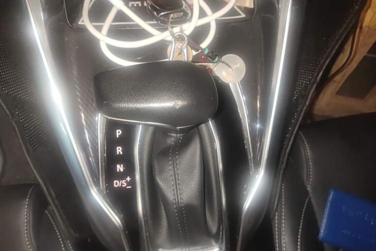 Used SAIC MAXUS G50 2020 1.5T Automatic Elite Edition Gear Lever