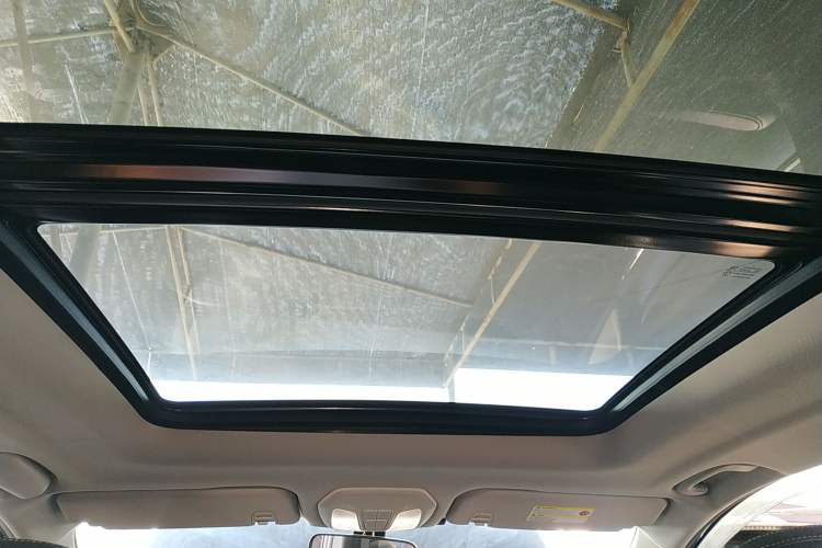 Used SAIC MAXUS G50 2020 1.5T Automatic Luxury Edition Headliner