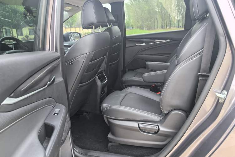 Used SAIC MAXUS G50 2020 1.5T Automatic Luxury Edition Interior 4