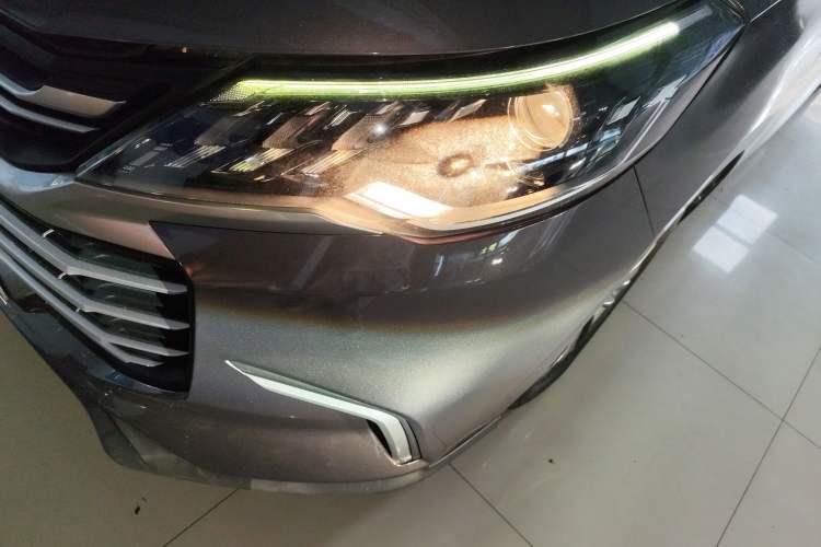 Used SAIC MAXUS G50  Left Front Headlight