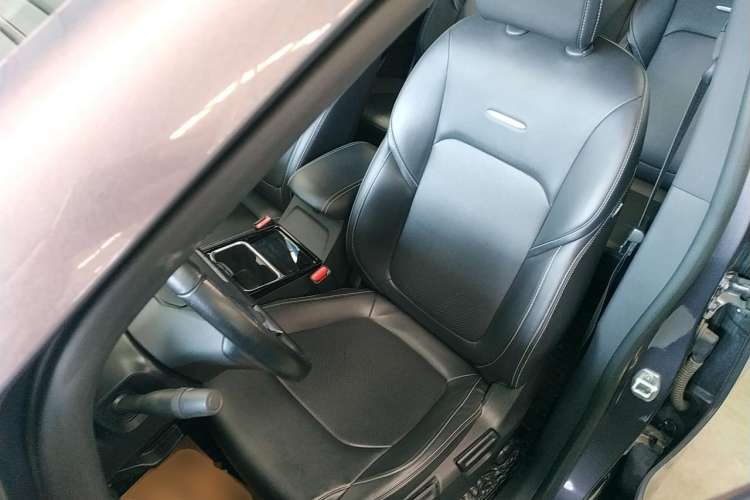 Used SAIC MAXUS G50 2020 1.5T Automatic Elite Edition Left Front Seat