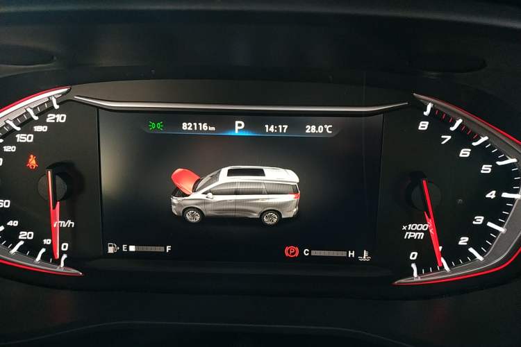Used SAIC MAXUS G50 2020 1.5T Automatic Luxury Edition Odometer Close Up