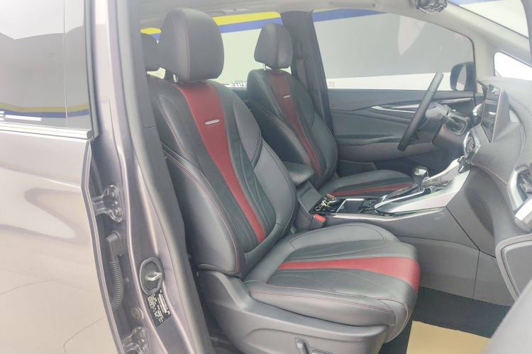 Used SAIC MAXUS G50 2020 1.5T Automatic Luxury Edition Right Front Seat