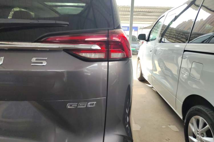 Used SAIC MAXUS G50 2020 1.5T Automatic Luxury Edition Right Rear Taillight