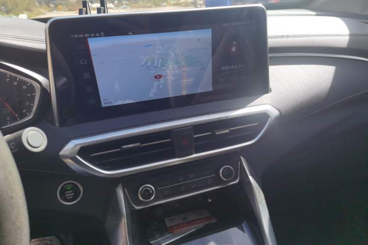 Used SAIC MAXUS G50 2020 1.5T Automatic Luxury Edition Audio And AC Panel
