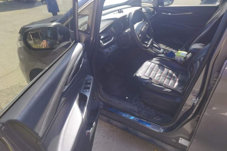 Used SAIC MAXUS G50 2020 1.5T Automatic Luxury Edition Driver Seat