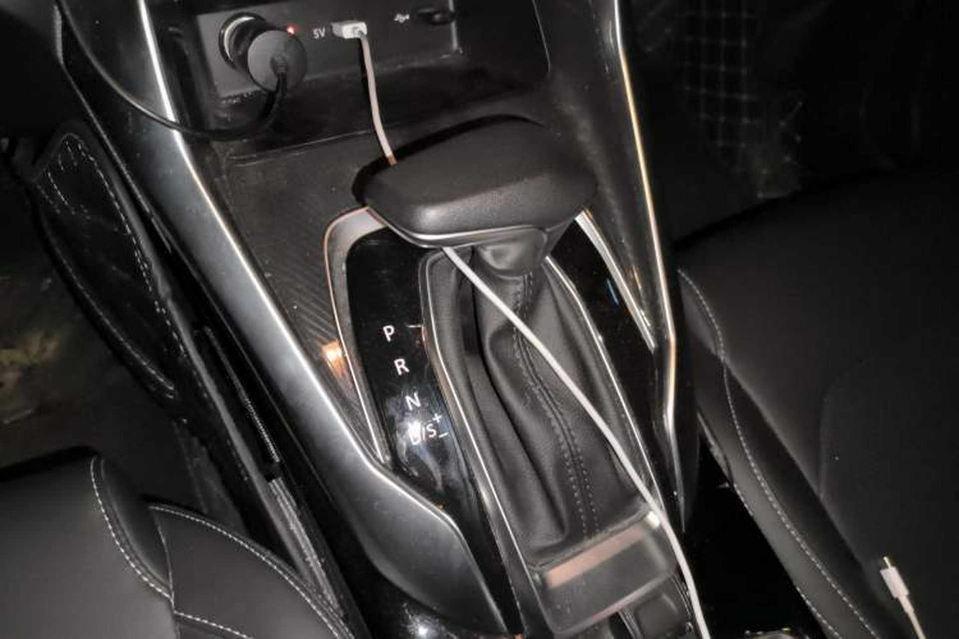 Used SAIC MAXUS G50 2020 1.5T Automatic Elite Edition Gear Lever