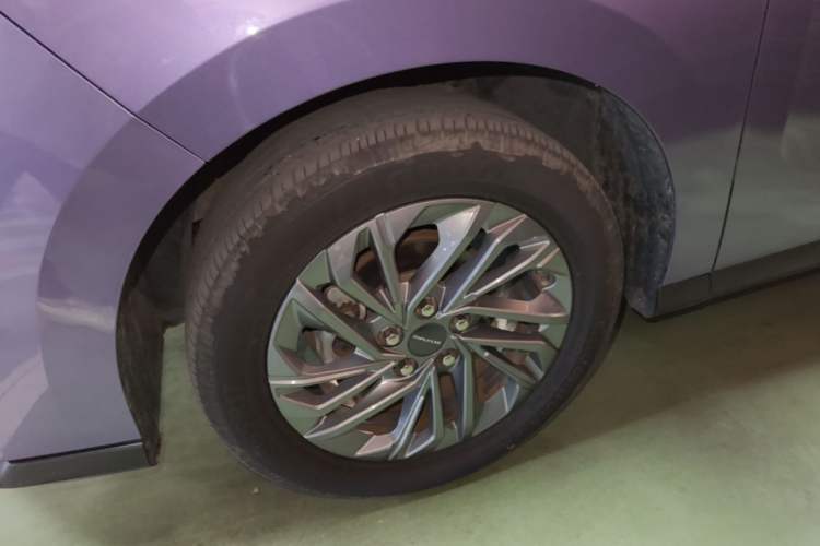 Used SAIC MAXUS G50 2020 1.5T Automatic Luxury Edition Left Front Wheel Hub