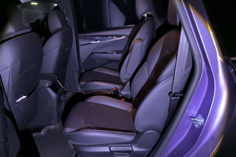 Used SAIC MAXUS G50 2020 1.5T Automatic Elite Edition Left Rear Seat
