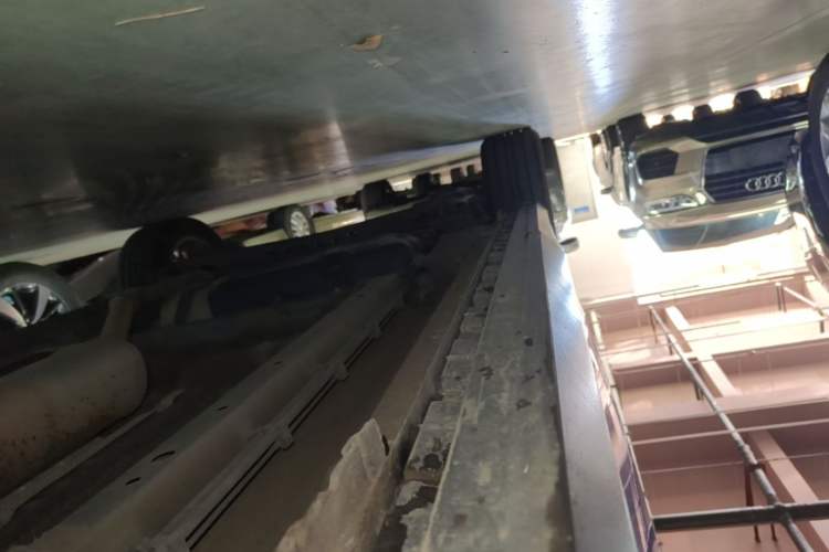 Used SAIC MAXUS G50 2020 1.5T Automatic Luxury Edition Right Side Sill