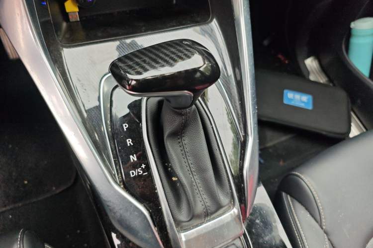 Used SAIC MAXUS G50 2020 1.5T Automatic Luxury Edition Gear Lever