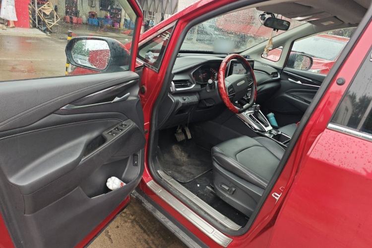 Used SAIC MAXUS G50 2020 1.5T Automatic Luxury Edition Interior 3