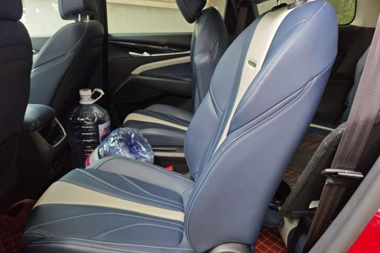 Used SAIC MAXUS G50 2020 1.5T Automatic Luxury Edition Left Rear Seat