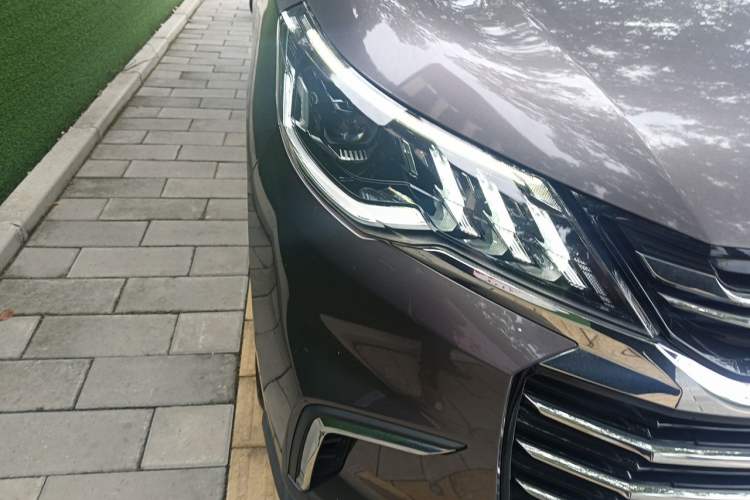 Used SAIC MAXUS G50 2020 1.5T Automatic Luxury Edition Right Front Headlight