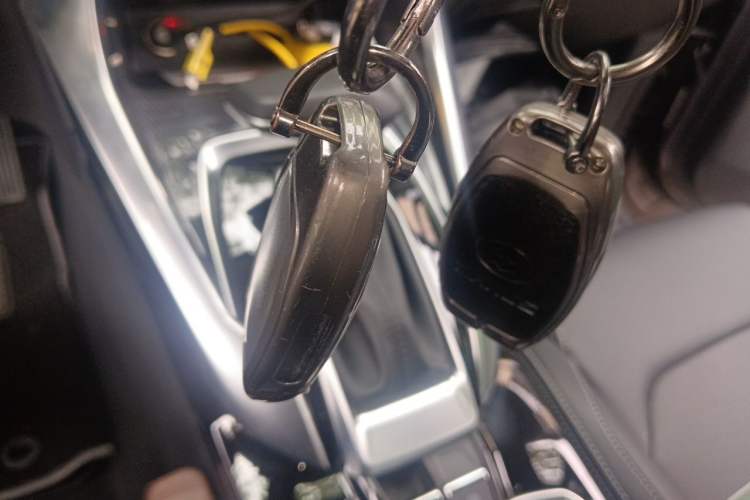 Used SAIC MAXUS G50 2020 1.5T Automatic Luxury Edition Vehicle Key