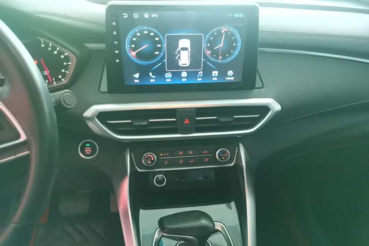 Used SAIC MAXUS G50 2020 1.5T Automatic Elite Edition Audio And AC Panel