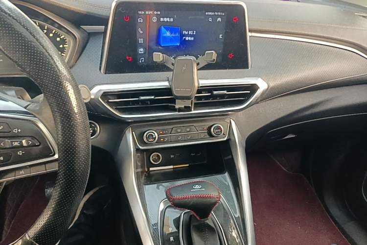 Used SAIC MAXUS G50 2020 1.5T Automatic Elite Edition Audio And AC Panel