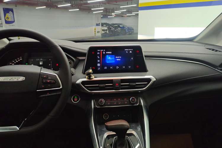 Used SAIC MAXUS G50 2020 1.5T Automatic Elite Edition Audio And AC Panel