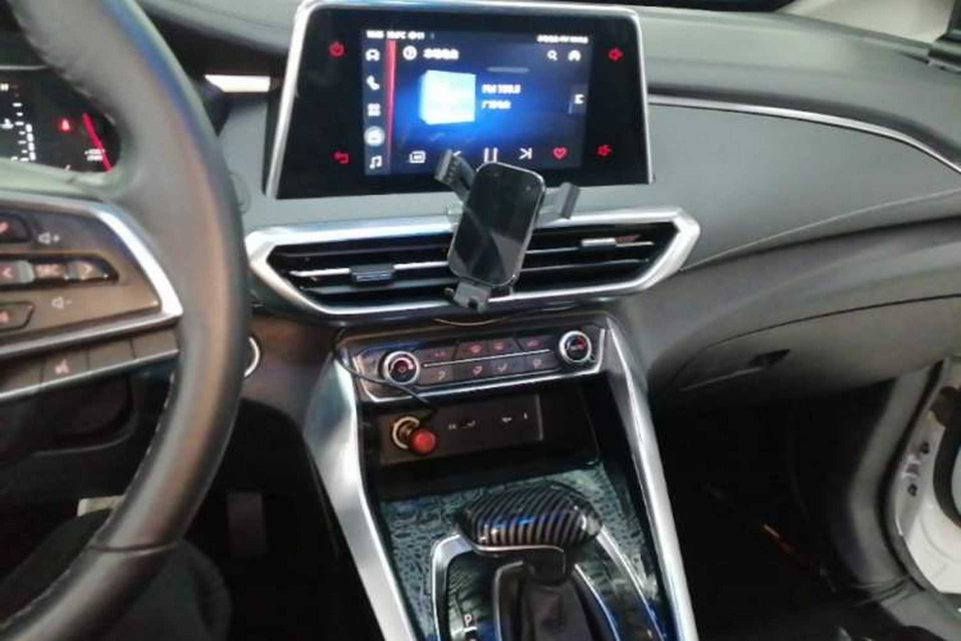 Used SAIC MAXUS G50 2020 1.5T Automatic Elite Edition Audio And AC Panel
