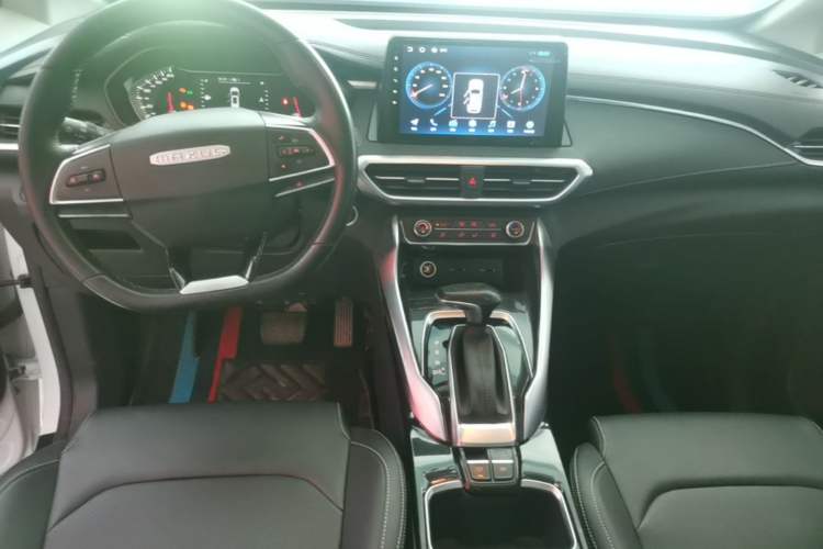 Used SAIC MAXUS G50 2020 1.5T Automatic Elite Edition Center Console