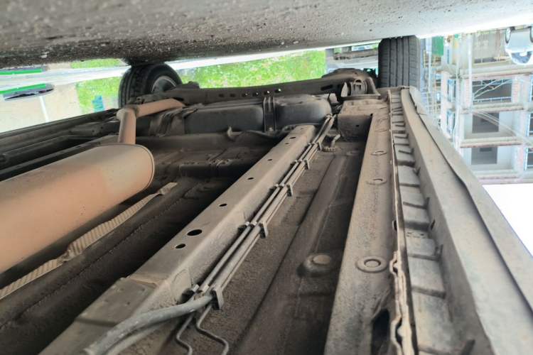 Used SAIC MAXUS G50 2020 1.5T Automatic Elite Edition Chassis Front Right
