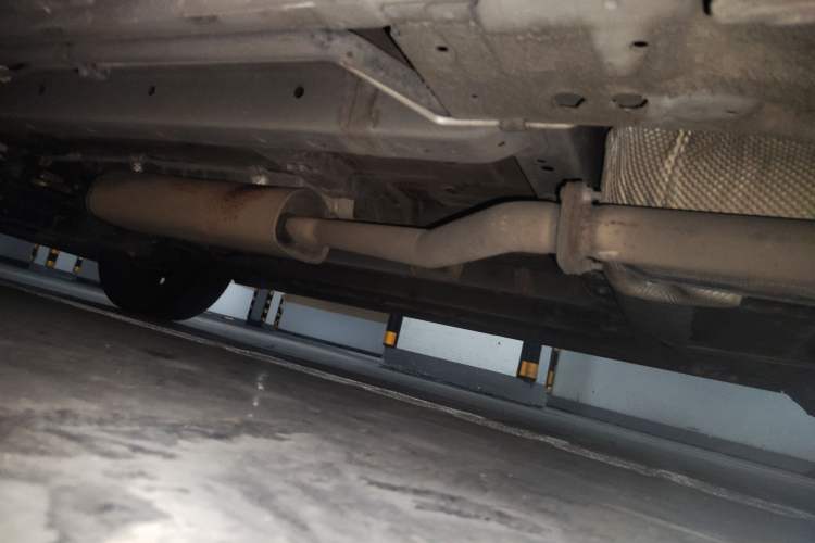 Used SAIC MAXUS G50 2020 1.5T Automatic Luxury Edition Chassis Rear Left