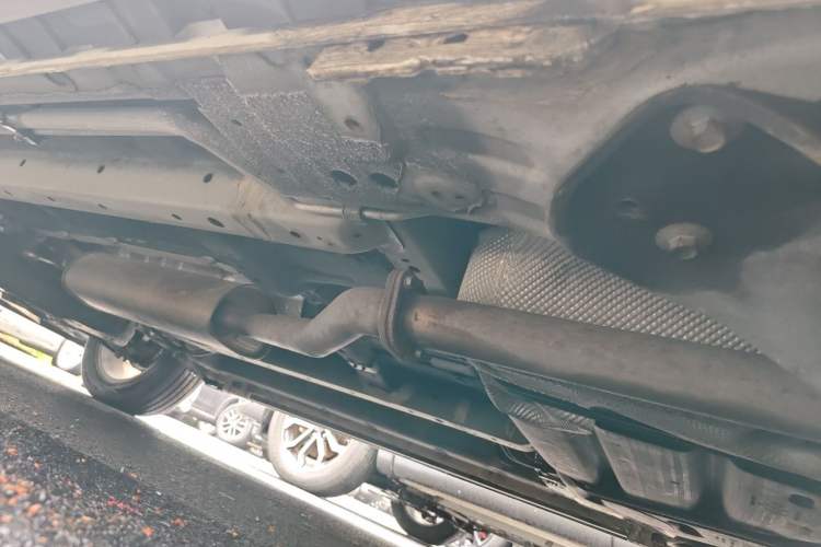 Used SAIC MAXUS G50 2020 1.5T Automatic Luxury Edition Chassis Rear Left