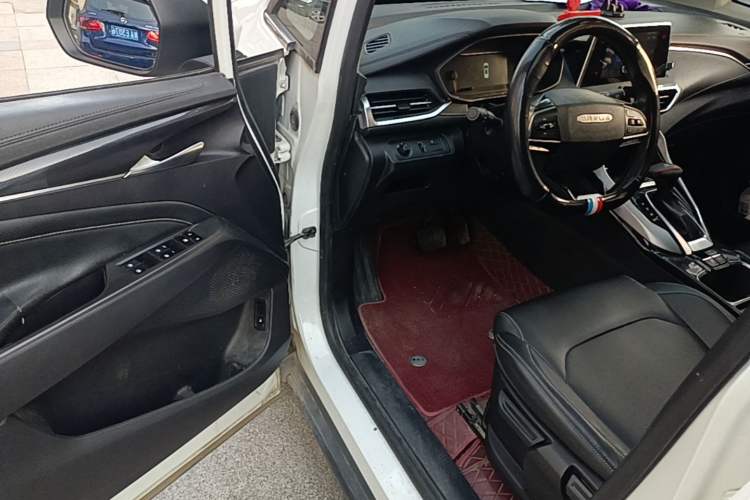 Used SAIC MAXUS G50 2020 1.5T Automatic Elite Edition Driver Seat
