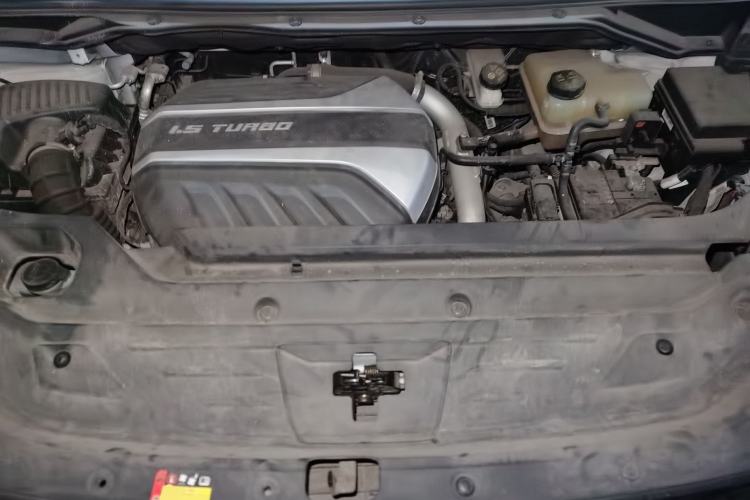 Used SAIC MAXUS G50 2020 1.5T Automatic Luxury Edition Engine Bay