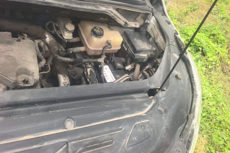 Used SAIC MAXUS G50 2020 1.5T Automatic Luxury Edition Engine Bay Left